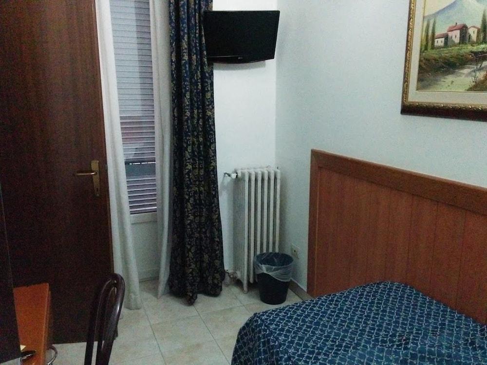 Hotel Aurelia Milano Centrale Eksteriør billede